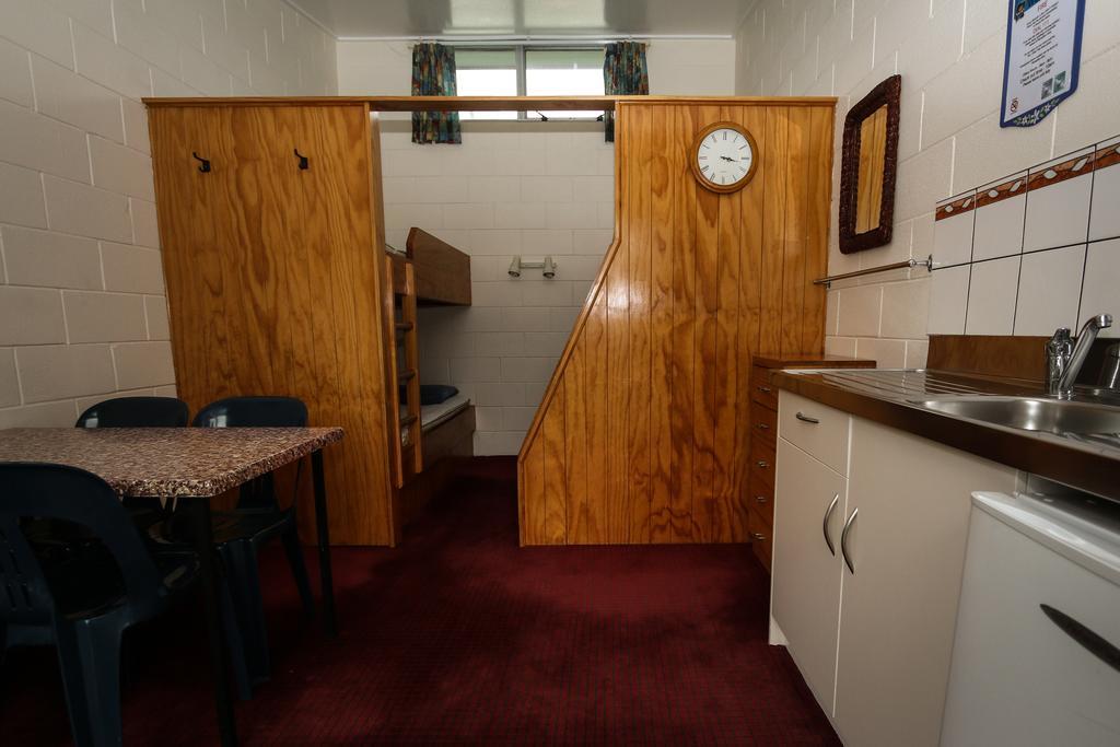 New Plymouth Top 10 Holiday Park Quarto foto