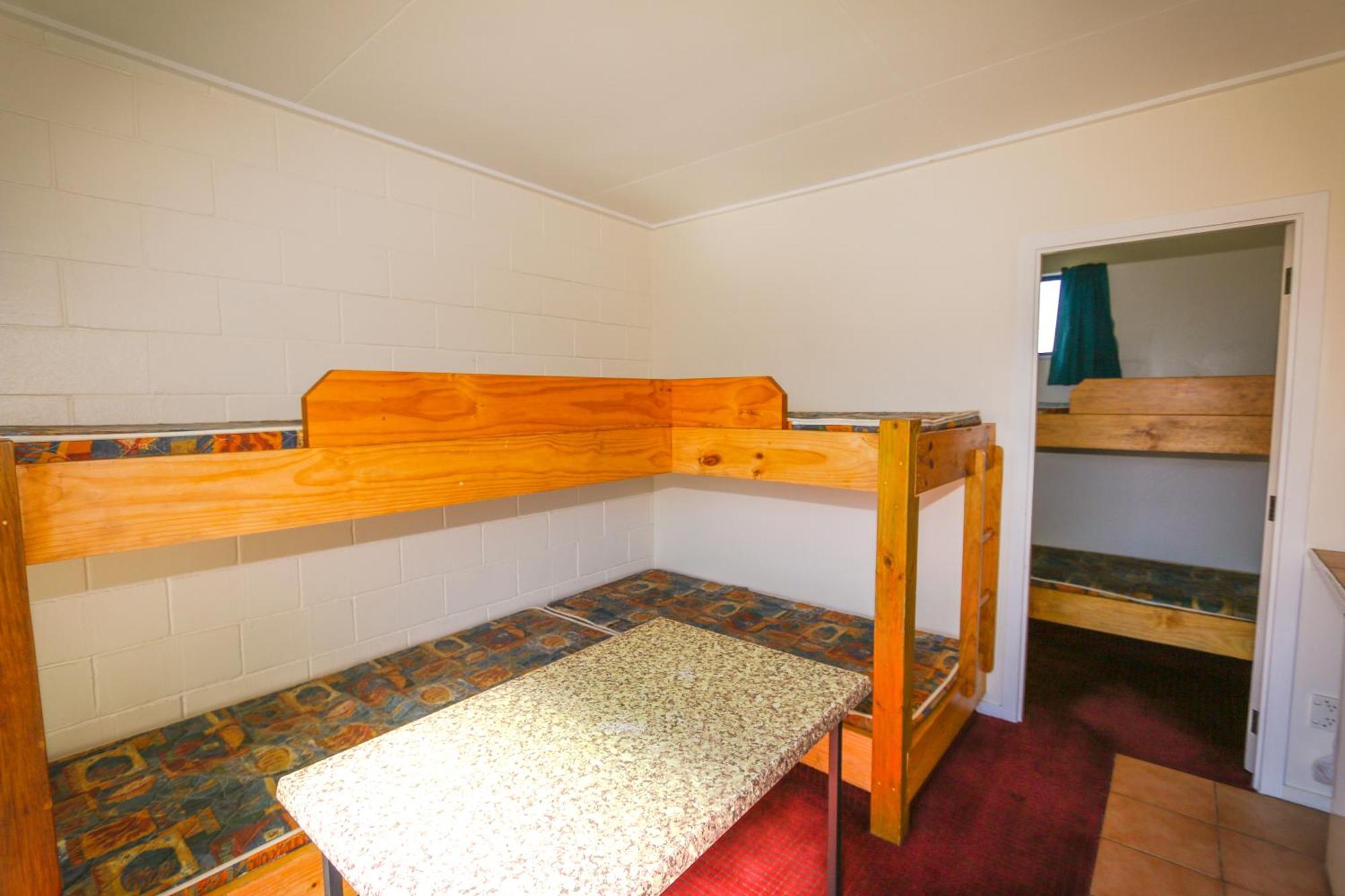 New Plymouth Top 10 Holiday Park Quarto foto